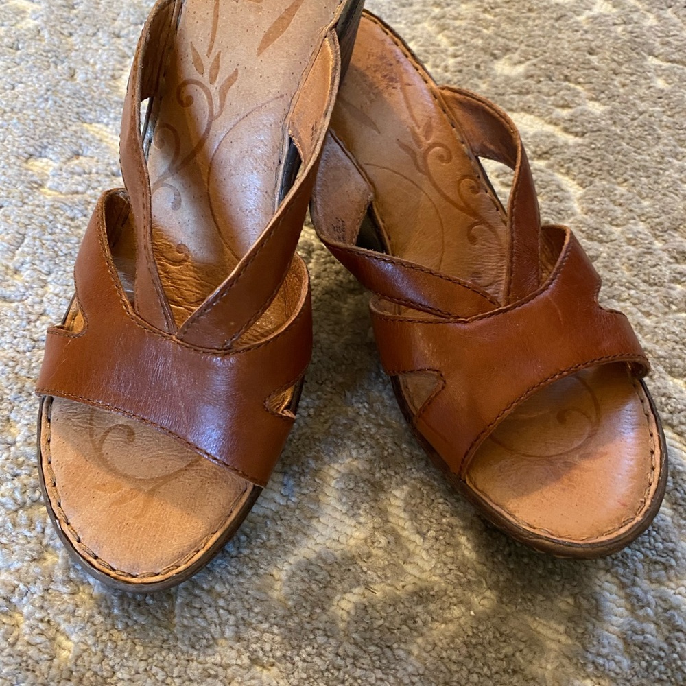 Born Leather 2 1/2” Wedge Sandal